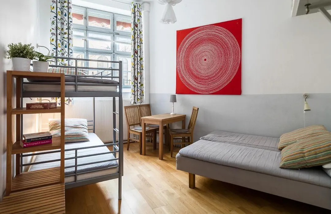 Castanea Old Town Hostel-1