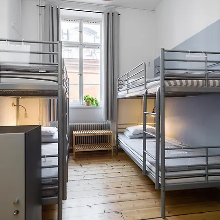 Castanea Old Town Hostel-2